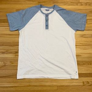 Levi’s Henley Short Sleeve